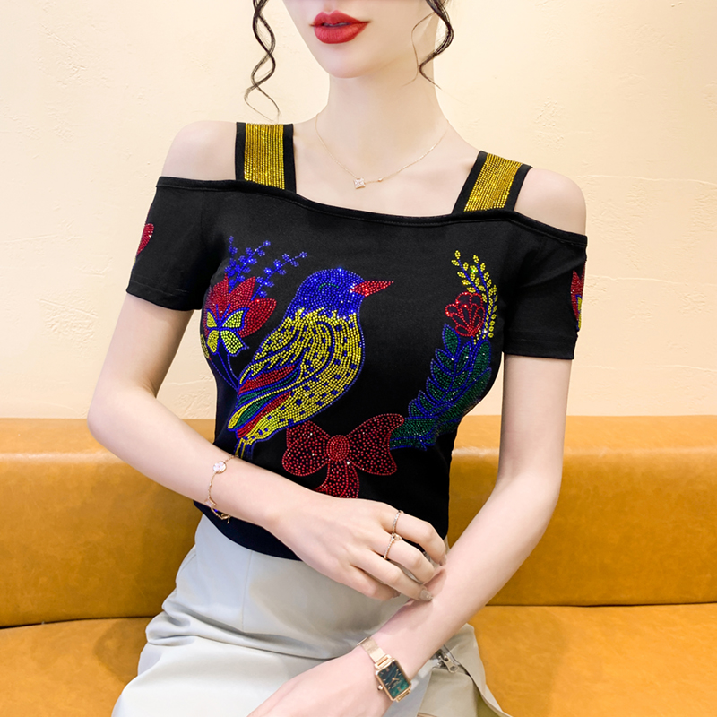 الشارع الشهير الملابس الأوروبي - مراجعة Streetwear Brand Tees وسعره